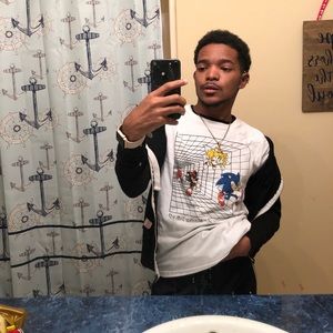 Meet your Posher, Regggie